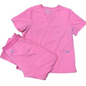 Figs Neon Pink Scrub Set Size Large/XLarge